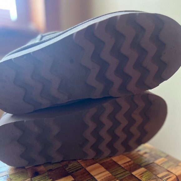 Cushionaire‎ Suede Ankle Boots Platform Wedge Booties Comfortable Shoes 8W - Picture 8 of 8